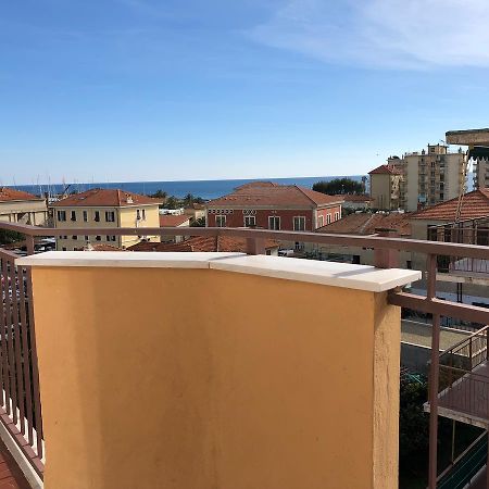 Hotel Solidago Arma di Taggia Buitenkant foto