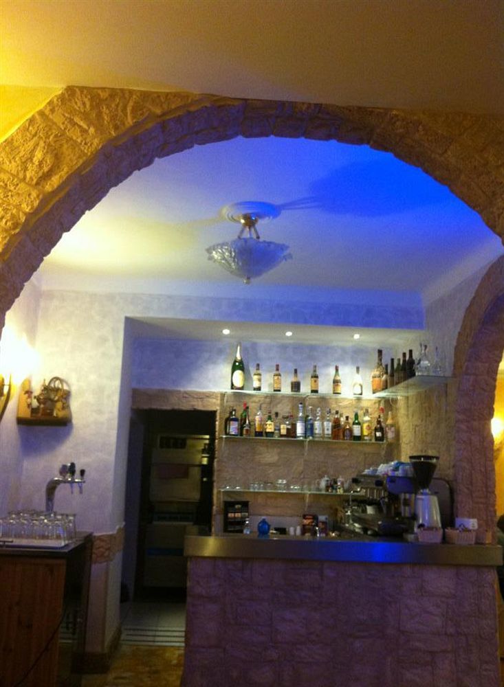 Hotel Solidago Arma di Taggia Buitenkant foto