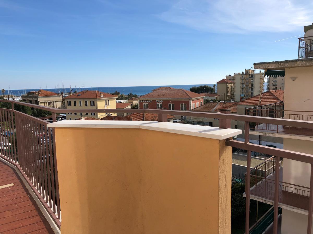 Hotel Solidago Arma di Taggia Buitenkant foto